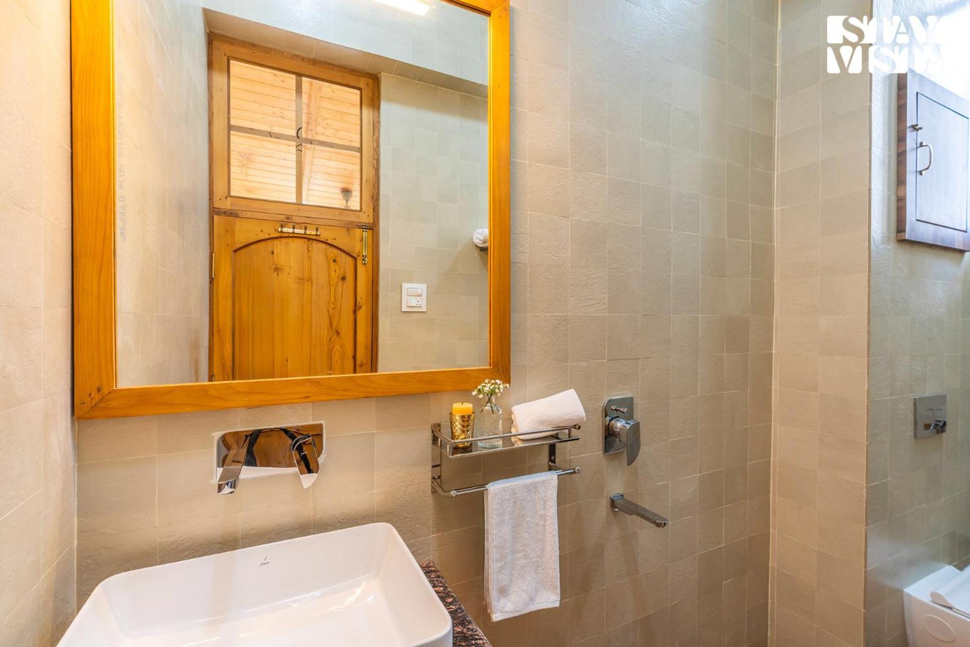 Stayvista At The Oakridge 4 Bhk Villa In Dharamshala With Jacuzzi & Balcony Chamba (Himachal Pradesh) Eksteriør bilde